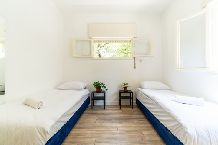 Tel Aviv Apartments - Spacious 3BR Surrounded by Greenery, Tel Aviv - Image 131682