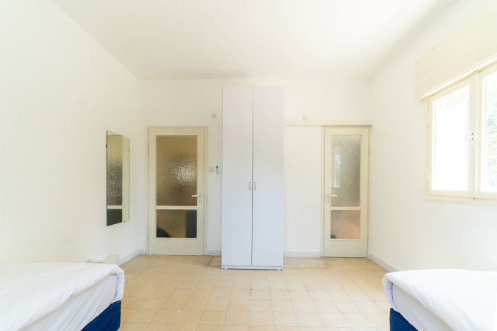 Tel Aviv Apartments - Spacious 3BR Surrounded by Greenery, Tel Aviv - Image 131690