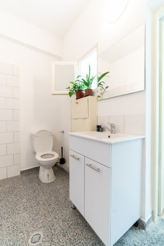Tel Aviv Apartments - Spacious 3BR Surrounded by Greenery, Tel Aviv - Image 131697