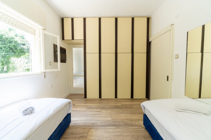 Tel Aviv Apartments - Spacious 3BR Surrounded by Greenery, Tel Aviv - Image 131686