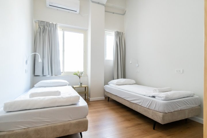 Tel Aviv-Yafo Apartments - Derech Jaffa 3/13 • 4 Bedrooms, Tel Aviv-Yafo - Image 132451