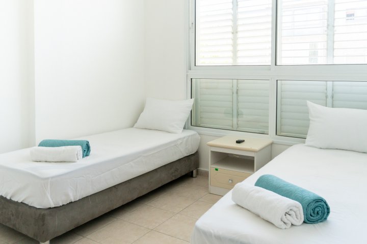 Tel Aviv Apartments - Great value -10 guests on Nordau , Tel Aviv - Image 131952