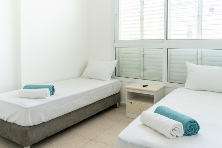 Tel Aviv-Jaffa Apartments - Great value -10 guests by Dizengoff, Tel Aviv-Jaffa - Image 131952