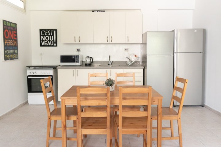 Tel Aviv-Yafo Apartments - Great value -10 guests by Dizengoff, Tel Aviv-Yafo - Image 131934