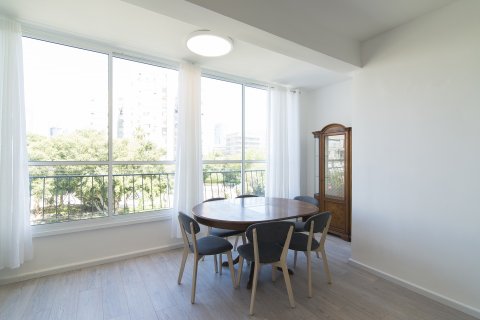 Tel Aviv-Yafo Apartments - Sunny 3bd apartment on Weizmann 35 - Main Image