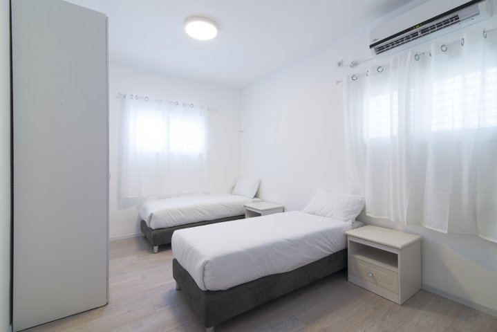 Tel Aviv-Jaffa Apartments - Sunny 3bd apartment on Weizmann 35, Tel Aviv-Jaffa - Image 121623