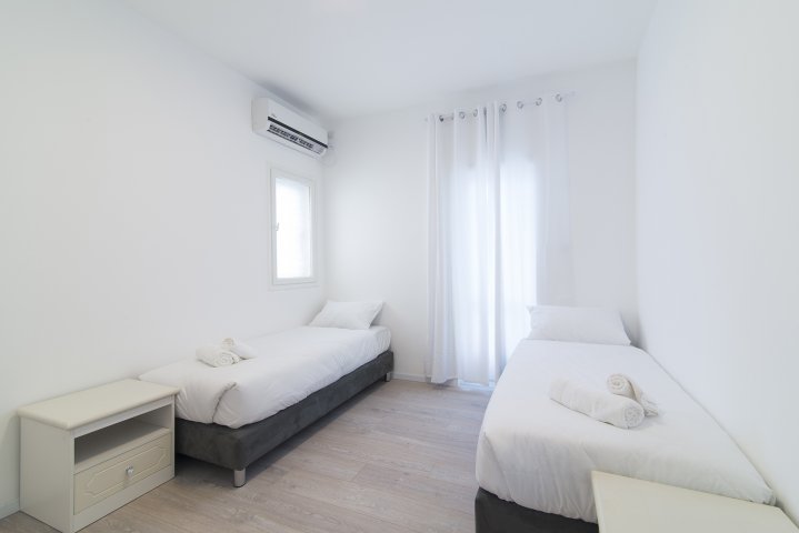 Tel Aviv-Jaffa Apartments - Sunny 3bd apartment on Weizmann 35, Tel Aviv-Jaffa - Image 121617