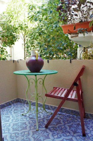 Tel Aviv Appartementen  - Spacious with Balconies Near Beach!, Tel Aviv - Image 127959